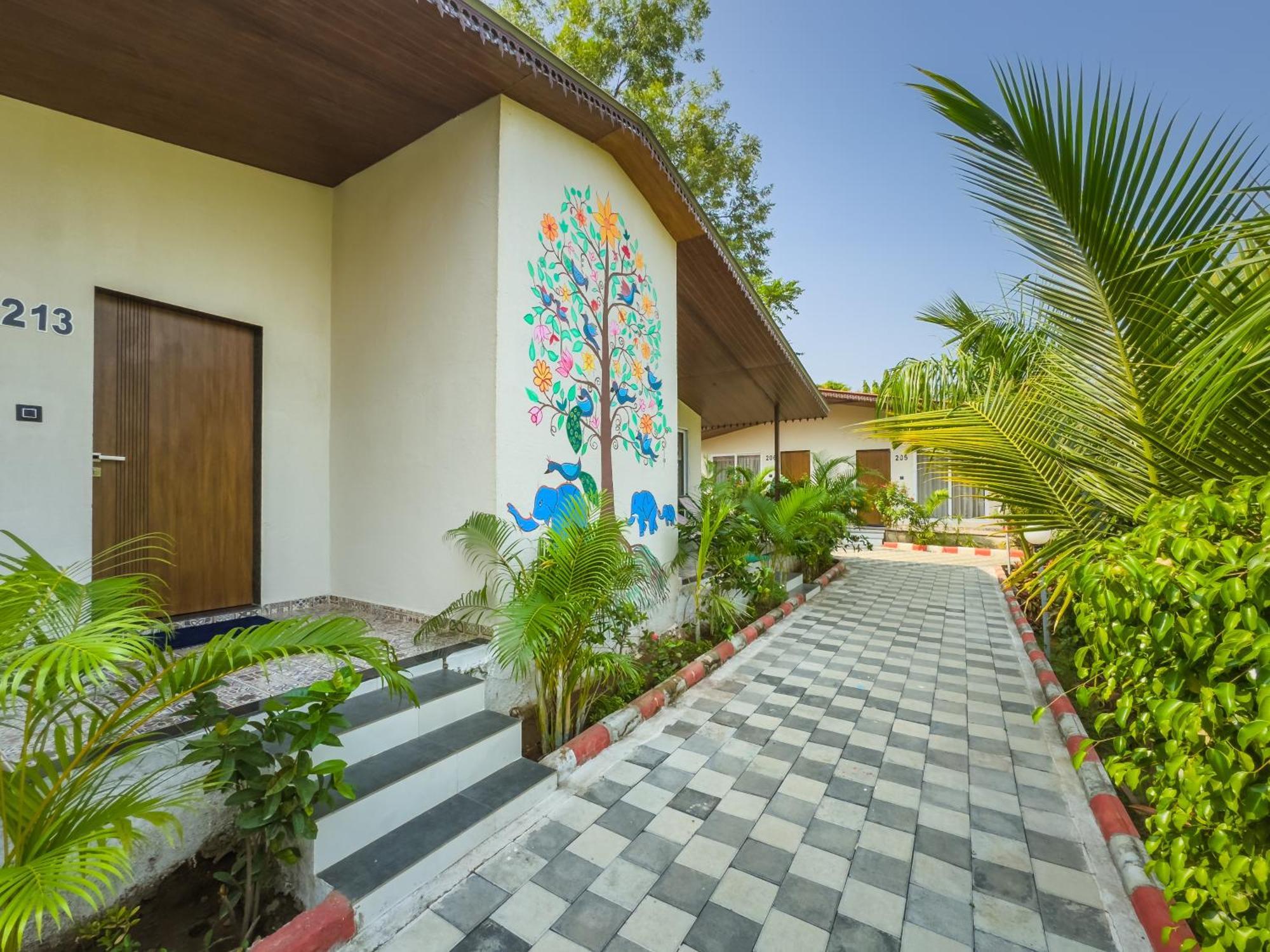 Riverview Tent Resort Kevadia Exterior foto